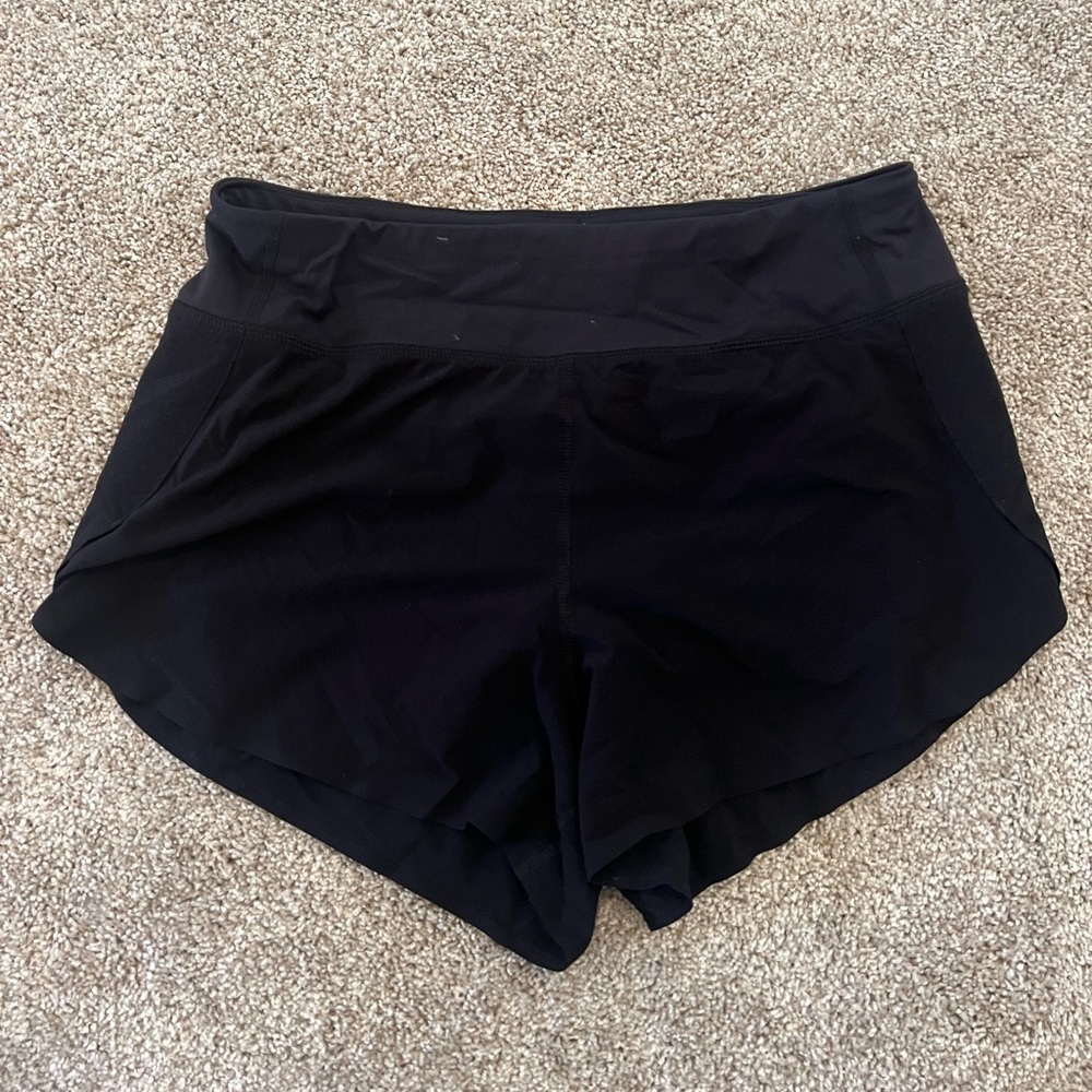 Athleta run with it shorts 3.5 inches in black! size small